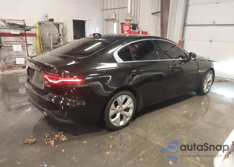 2020 Jaguar Xe S из США, поврежденный, VIN SAJAJ4FX8LCP55852